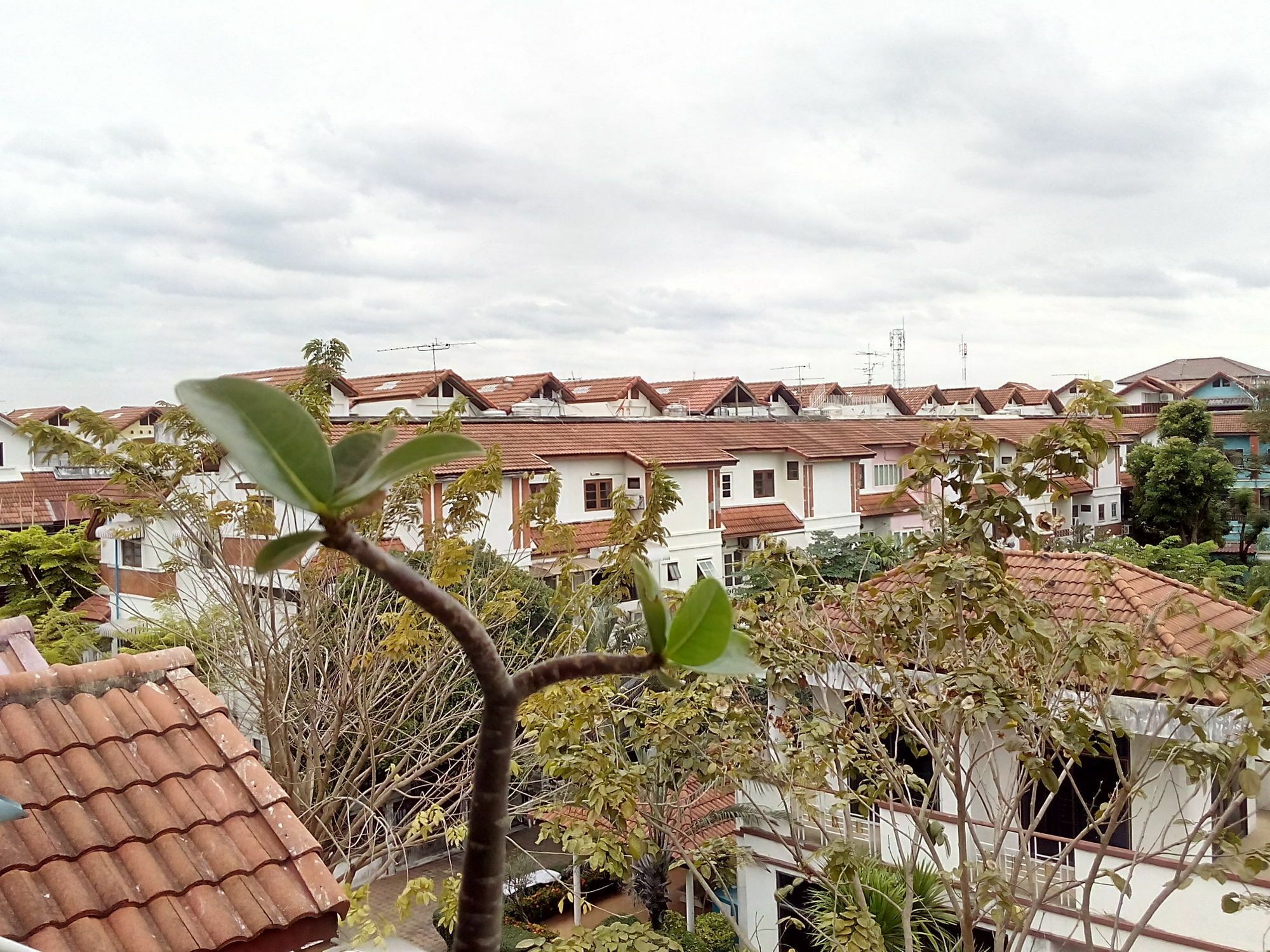 A Joy House - Kaset Nawamin City Bangkok Exterior foto